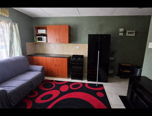 2 BEDROOM COMPLEX FOR SALE IN JABULANI